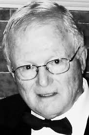 Bruce Folsom's Instagram, Twitter & Facebook