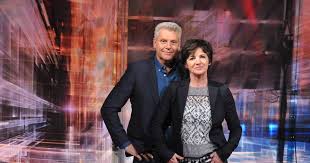 Na vijftien jaar stopt matthijs van nieuwkerk met dwdd. Sybrand En Martine Tijdelijk Op De Plek Van Matthijs Van Nieuwkerk Show Tubantia Nl