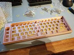 All of the keyboards shown below do not belong to me and have been built with care for the clients who have generously supported my work. Gb Kyuu 65