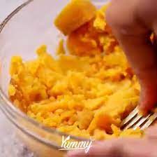 Mau tahu cara membuat telur asin sendiri dari rumah? Resep Bola Ubi Madu Ala Yummy App Begini Cara Membuatnya Yang Enak