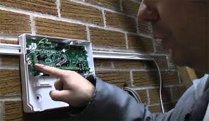 Nell'ultimo decennio i sistemi di allarme wireless (o via radio), hanno avuto un grandissimo aumento di utilizzo , negli i sistemi di allarme wireless visonic utilizzati da gm group, sono ultra sicuri in quanto si avvalgono delle migliori tecnologie di trasmissione sul mercato e. Prezzi Antifurto Casa Quanto Costa Un Sistema Di Allarme