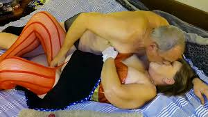 Granny Americas Finger Bangin New Year 12 30 2024 Cam5: American Amateur  Porn