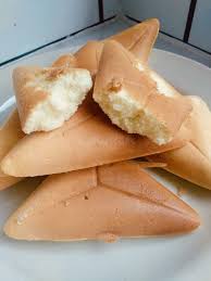 Here S How To Make Fluffy 3 Ingredient Kuih Bahulu Using A Sandwich Maker Johor Foodie Sandwich Makers Sandwich Maker Recipes Tea Time Snacks