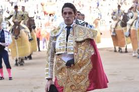 Alejandro Talavante:"Lo que más me llena es tener al público entregado  conmigo”