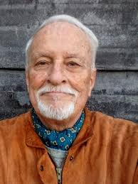 Lyft blicken och upptäck Halmstads dolda pärlor.