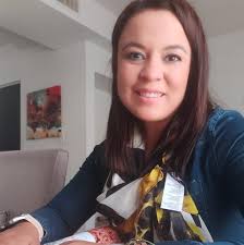 Para las que quieren saber sobre la SMART SHAKE ❣️ les dejo información y  el reverso de el bote con la información nutricional. 🌀 Es una malteada a  base de proteína de