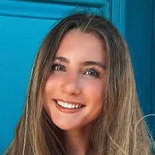 Mia Stephens's Instagram, Twitter & Facebook