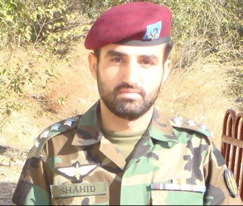 Lt. Col. Shahid Ali Displays Exceptional Courage Despite Sustaining Serious Injuries in Tirah Operation 🇵🇰✨