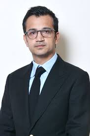 Lavin served as head coach of two storied college basketball programs. Lavin Samtani Big Sams