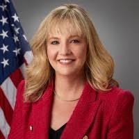 Jennifer Pilcher's Instagram, Twitter & Facebook