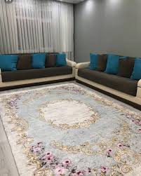 Kalite kadife polar kaymaz kumaştan üretilmiştir. Facebook