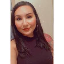 Leslie Barron's Instagram, Twitter & Facebook