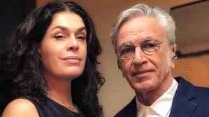 Ex-funcionária de Paula Lavigne e Caetano pede indenização milionária após  ser demitida acusada de furto