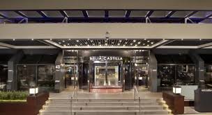 Dear hotel madrid es un hotel de 4 estrellas muy popular entre los viajeros de expedia que buscan algo con estilo y, además, cuenta con un restaurante y un bar junto a la piscina. El Hotel Melia Castilla En Madrid Busca Ayudante De Cocina