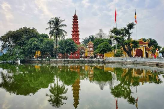 Chùa Trấn Quốc Hà Nội: Di tích hơn 1.500 năm tuổi giữa hồ Tây