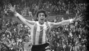 Mantan pemain pelita jaya ini merasa terpanggil untuk selamatkan. Awal Mula Cerita Seorang Mario Kempes Pandit Football Indonesia