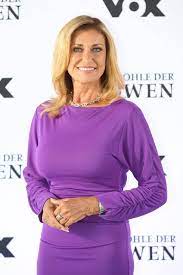 Dagmar wöhrl's income source is mostly from being a successful actress. Dagmar Wohrl Als Miss Germany So Heiss Sah Die Lowin Jung Aus Intouch