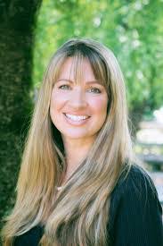 Christine Kerr's Instagram, Twitter & Facebook