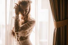 Siparişinizin en az 100 manatlık olacagını sıze hatırlatırız,teslimatın ücreti 10 manat. A Beautiful Berta Bride In Cinematic Wedding Film Justyna Alex