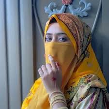 𝐇𝐮𝐬𝐧𝐚 𝐊𝐡𝐚𝐧 🦋