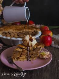 The Best Apple Pie With Caramel Apple Sauce Recipe Best Apple Pie Caramel Apples Sweet Pie