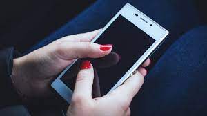 Dari hasil penggeledahan di lokasi tersebut polisi menemukan sejumlah barang bukti di antaranya laptop dan komputer. Suami Isteri Curi Curi Buka Telefon Pasangan Caption Pu Azman Tarik Perhatian Netizen Ulasan Kesetiaan Suami Deep Keluarga