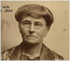 Nancy Udell's Instagram, Twitter & Facebook