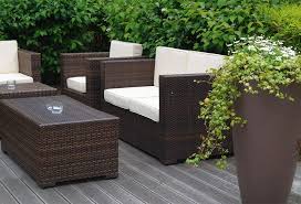 Une allure authentique et sobre en résine tressée noire et un confort. Le Salon De Jardin Contemporain Gamm Vert