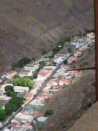 Saint helena (/ h ə ˈ l iː n ə /) is a british possession located in the south atlantic ocean.it is a remote volcanic tropical island lying some 1,950 kilometres (1,210 mi) west of the coast of southwestern africa, and 4,000 kilometres (2,500 mi) east of rio de janeiro on the south american coast. Jamestown St Helena Island Napoleon