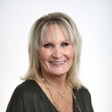 Janice Adler's Instagram, Twitter & Facebook