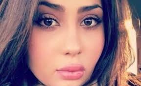 رهف محمد القَنّون (11 مارس 2000) هي فتاة سعودية أثارت قضيتها الرأي العام في السعودية وخارِجها بعد هُروبها من أهلها المقيمين في الكويت إلى تايلاند بدعوى التعنيف الأسري. ØªØ±Ø§Ù†Ø¯ Ø§Ù„ÙŠÙˆÙ… ÙˆÙØ§Ø© Ù…ØºÙ†ÙŠØ© Ø§Ù„Ø±Ø§Ø¨ Ø§Ù„ÙƒÙˆÙŠØªÙŠÙ‡ Ø¯Ø§Ù†Ø© Ø§Ù„Ø¹Ù„ÙŠØ§Ù† Ø¯Ø§Ù†Ø© Ø§Ù„Ø¹Ù„ÙŠØ§Ù† ÙˆÙŠÙƒÙŠØ¨ÙŠØ¯ÙŠØ§ Ø³Ø¨Ø¨ ÙˆÙØ§Ø© Ø¯Ø§Ù†Ø© Ø§Ù„Ø¹Ù„ÙŠØ§Ù†