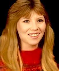 Denise Randazzo's Instagram, Twitter & Facebook