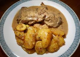 Gefullter Rostbraten Mit Zucchinikartoffeln Rostbraten Beiried Rezept Braten