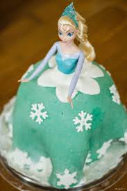 Gateau Reine Des Neiges Rainbow Cake Snow Queen Gateau Reine Des Neiges Reine Des Neiges Gateau Multicolore