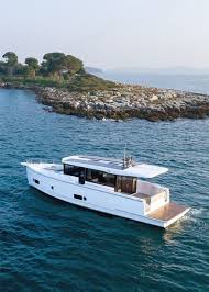 Seafaring 44 Is The Most Sustainable Motor Yacht On The Market Thanks To The Smart Layout Of The Ship The Seafaring 44 Feels L Boat Building Boat Design Boat