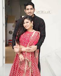 Tulsi Kumar Wiki Age Husband Family Boyfriend Biography More Wikibio However, when i watched the series i realised that there's a vast difference between the two. tulsi kumar wiki age husband family