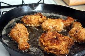 Put it in a pan and position it on a rack. What Is The Best Pan To Fry Chicken In Quora