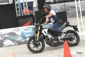 Complimentary with every new honda bike purchased. After Vietnam The Classic Honda Cb150r Naked Bike Is On Sale In Indonesia Electrodealpro