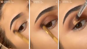 Maquillaje de ojos, algo que a todas nos encanta y para lo cual existen un montón de tendencias y estilos que de verdad son de gran ayuda a la hora de lucir una mirada impresionante. El Truco De Kylie Jenner Para Maquillar Tus Ojos Y Que Parezcan Mas Grandes Telva Com