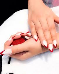 9 Stunning Modern French Manicure Ideas | Stylish Belles