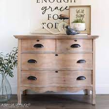 Your dresser may have some hardware which should be removed properly in order to have the best painting. The Easiest Way To Remove Paint From Your Old Wood Furniture