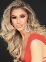 Karla North's Instagram, Twitter & Facebook