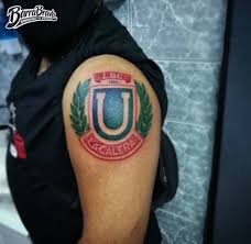 El año pasado, el expresidente del club, sabino jadue, inscribió una enorme polémica se generó durante las últimas semanas en la calera a raíz del cambio de escudo que impulsó la administración del club local. Tattoos Tatuajes La Banda Cementera Union La Calera
