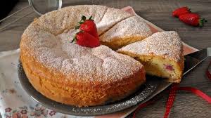 Preparazione del pan di spagna per la torta crema chantilly e fragole. Torta Nua Con Crema E Fragole Rita S Kitchen