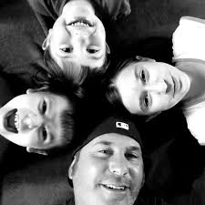 REPORT: The Dodgers plan to reveal a statue of Shohei Ohtani outside Dodger  Stadium in 2025, sources tell Fax Sports. Ohtani's "2-way" monument will  highlight his incredible pitching and hitting talents, with