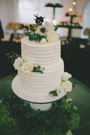 Rustic Spring Wedding At The Greyfield Inn Simple Wedding Cake Wedding Cake Greenery Buttercream Wedding Cake Customised buttercream cakes on instagram: wedding cake greenery