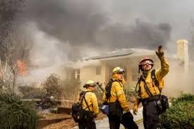 Photos of Los Angeles fires show blazes ...