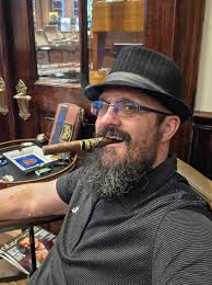 Another night relaxing with this cigar a tenth anniversary prodomo cigar