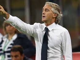 Roberto mancini (jesi, 27 novembre 1964) è un allenatore di calcio ed ex calciatore italiano, di ruolo centrocampista o attaccante, commissario tecnico della nazionale italiana. Inter Mancini Il Paperone Degli Allenatori Anche Mazzarri Sul Podio Goal Com