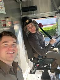 Sydney Crawley's Instagram, Twitter & Facebook